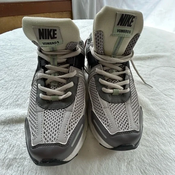 Nike Zoom Vomero 5 Cobblestone Tennis Shoes FB8825-001 Men’s 8.5 - Picture 1 of 10